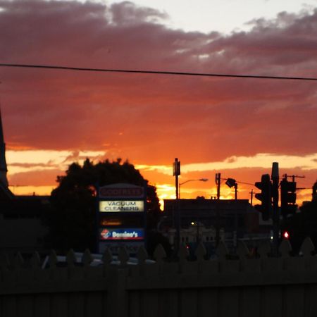 Central Motel Ipswich Bagian luar foto