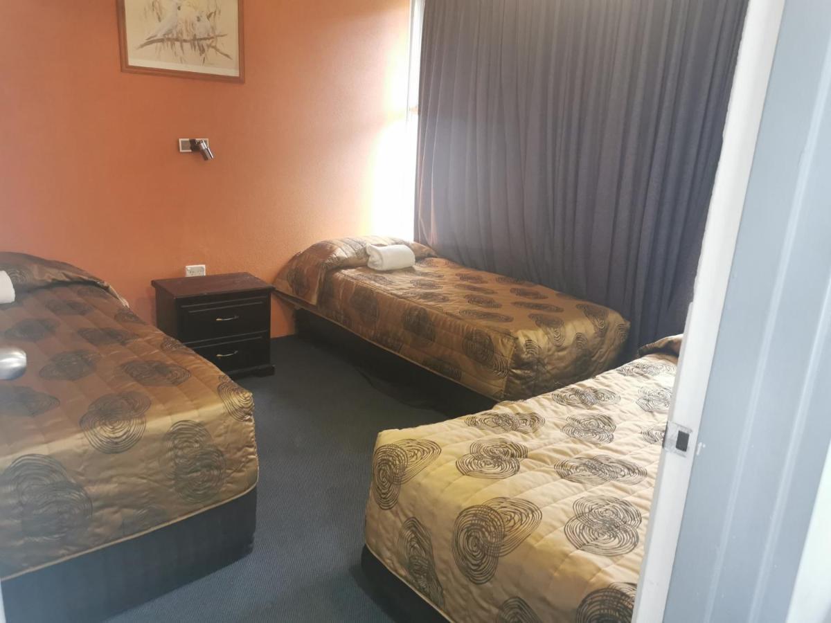 Central Motel Ipswich Bagian luar foto