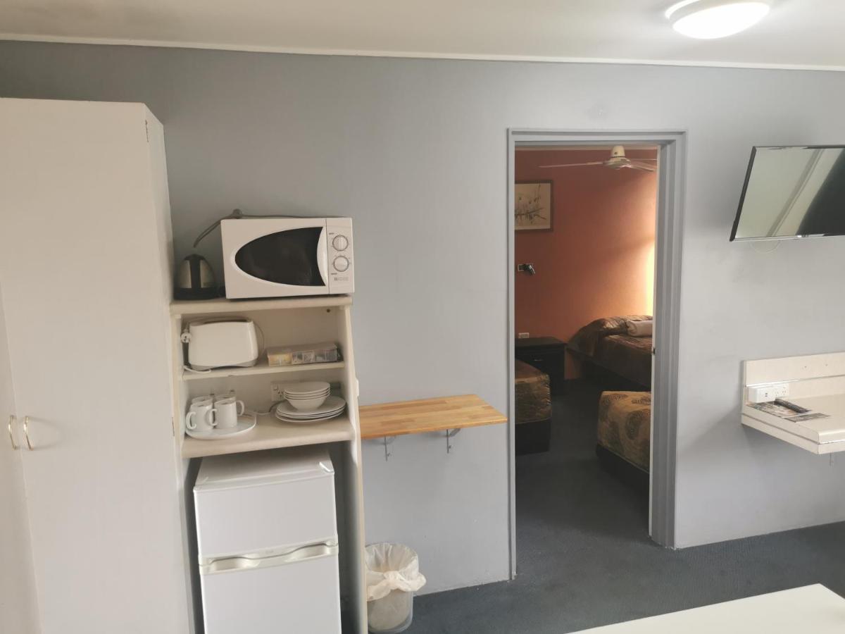 Central Motel Ipswich Bagian luar foto
